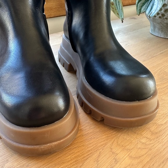 Alias Mae Australia Donni Lug Sole Black Leather Boots - Picture 9 of 16